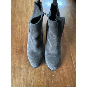 Nine West brown heeled ankle boots 9